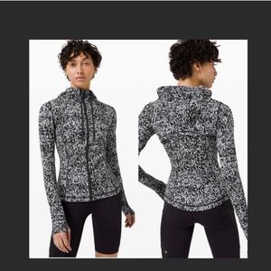Lululemon new with tags define hooded jacket , Nulu